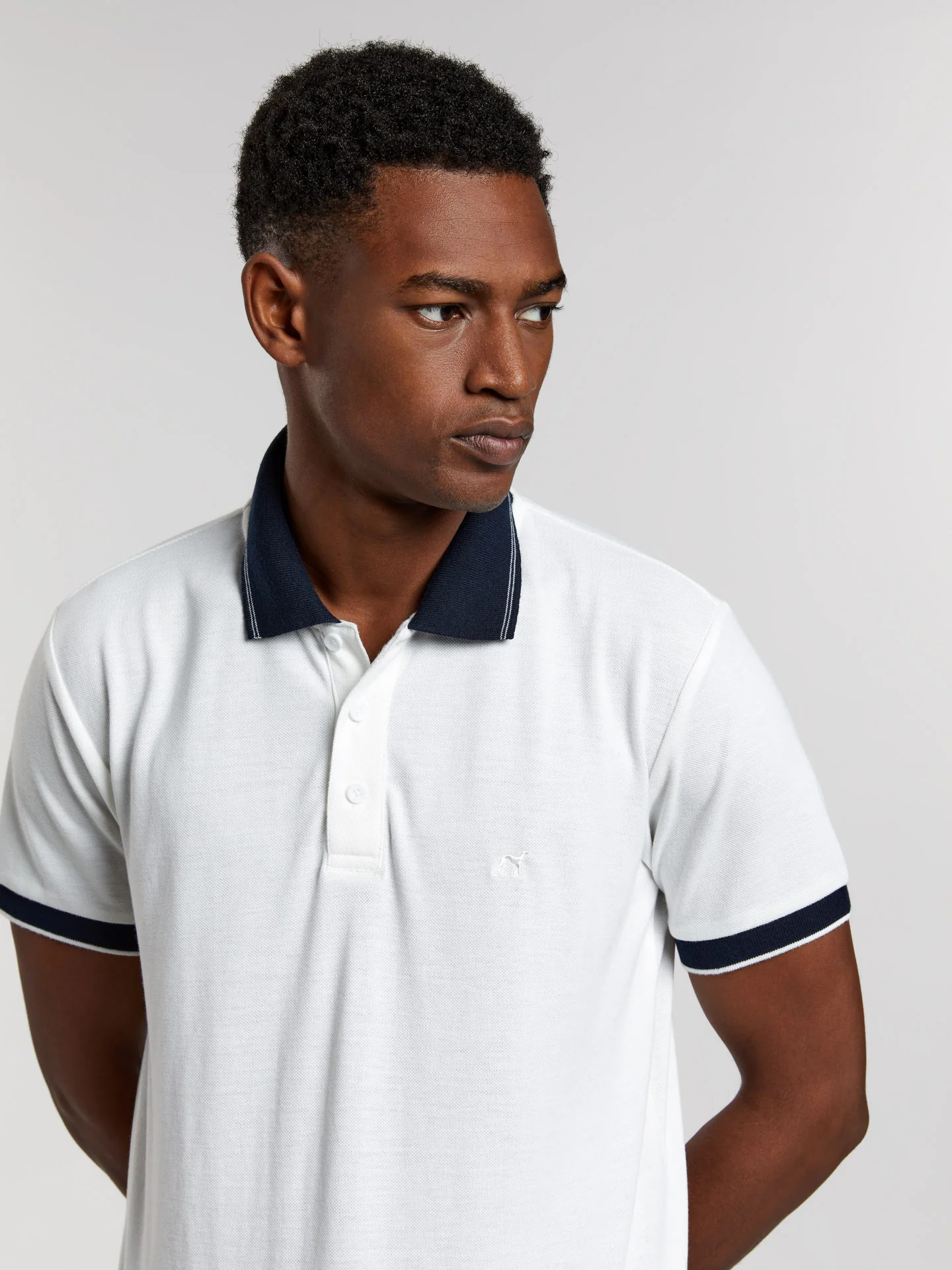 89 edition slim fit piqué polo shirt with contrast colours - Image 17