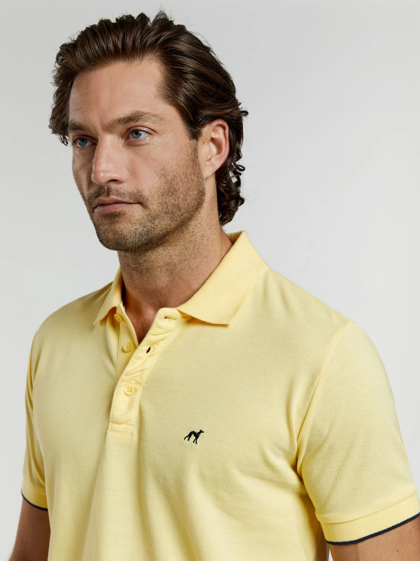 89 edition slim fit piqué polo shirt with wrinkled placket - Image 12