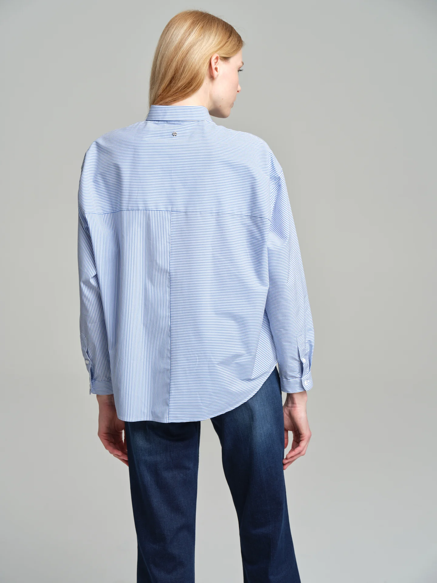 Casual loose fit striped shirt - Image 4