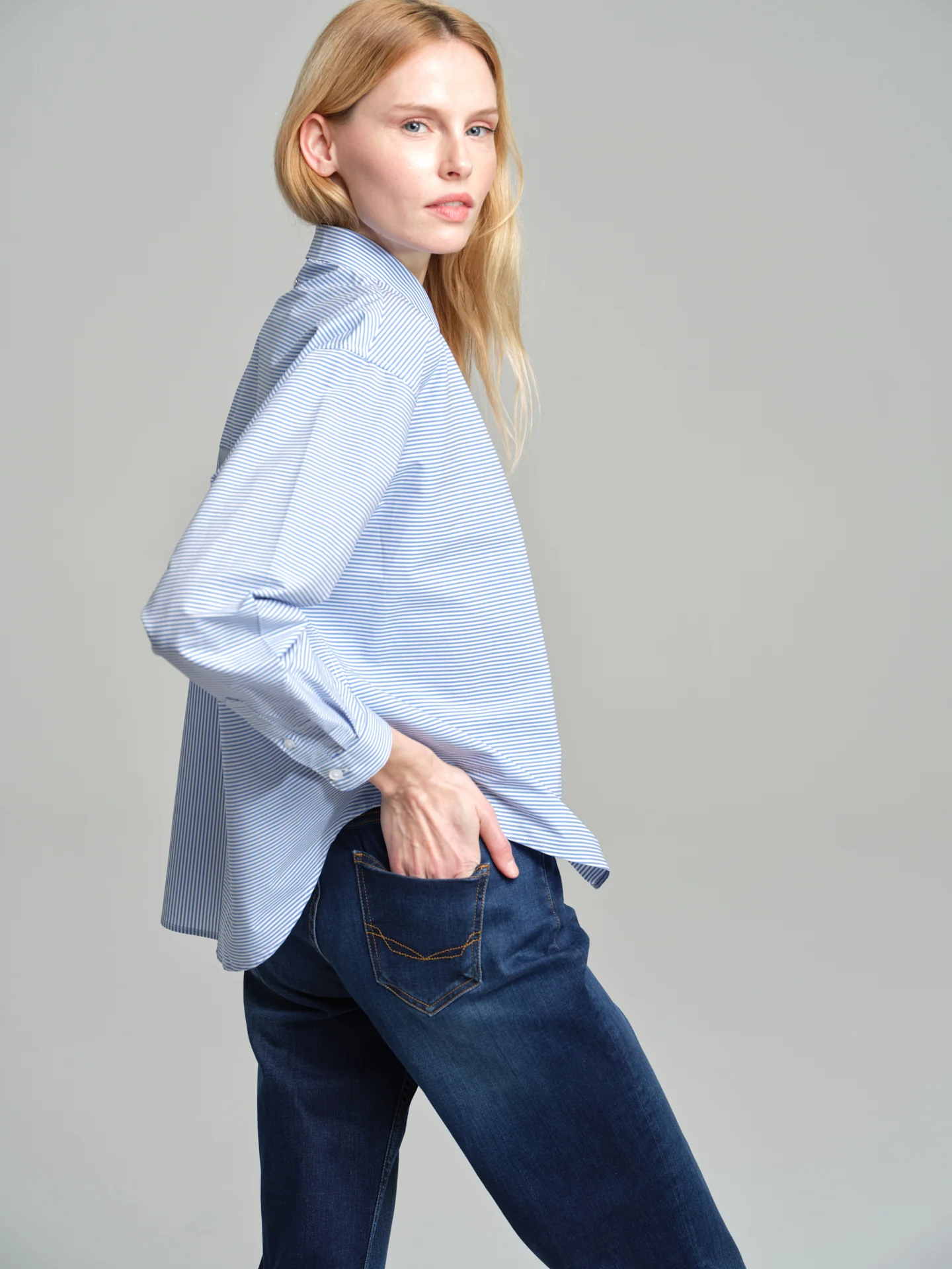 Casual loose fit striped shirt - Image 6