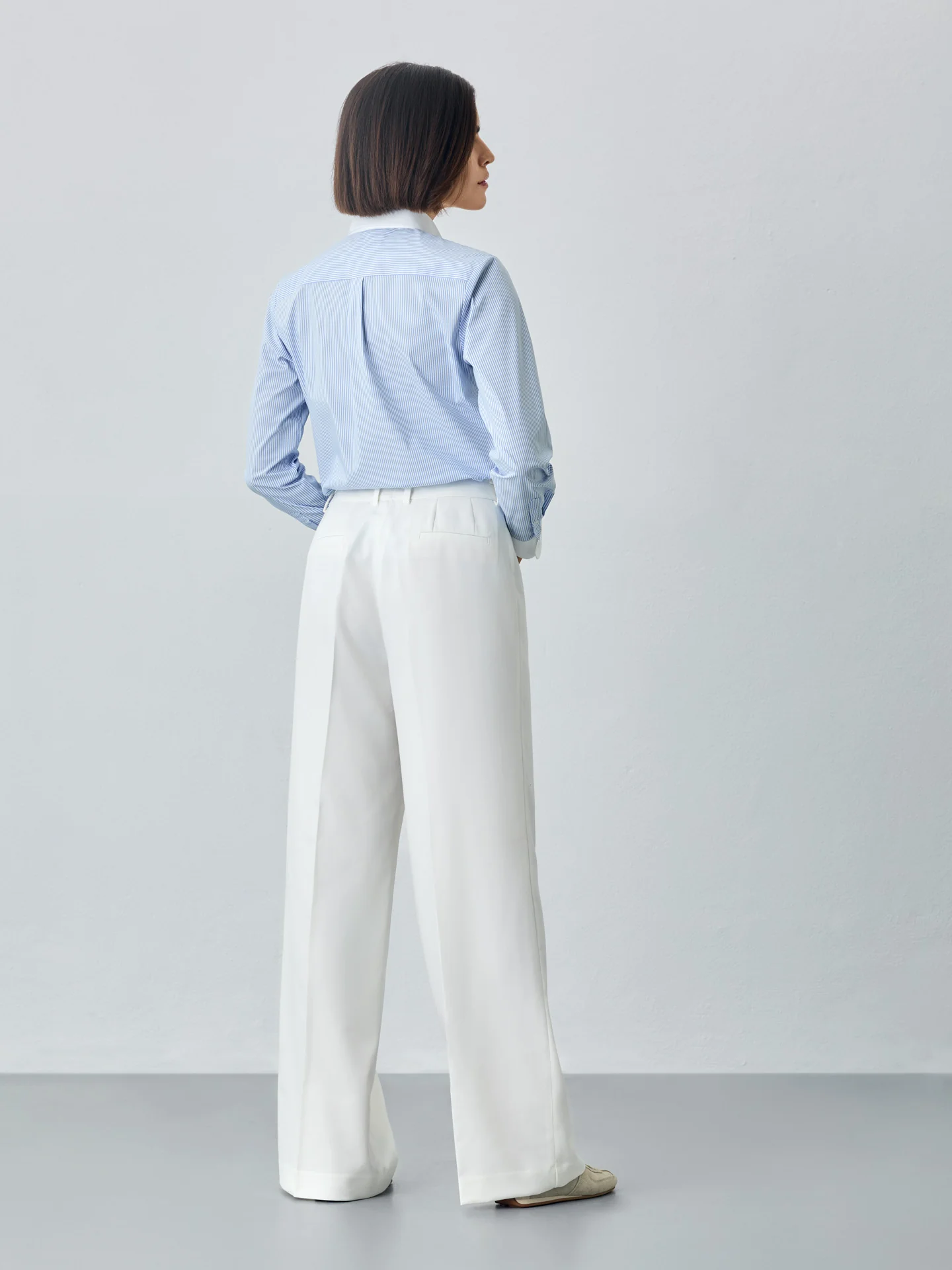 Ecru Loose Fit Trousers In Rayon Blend - Image 4