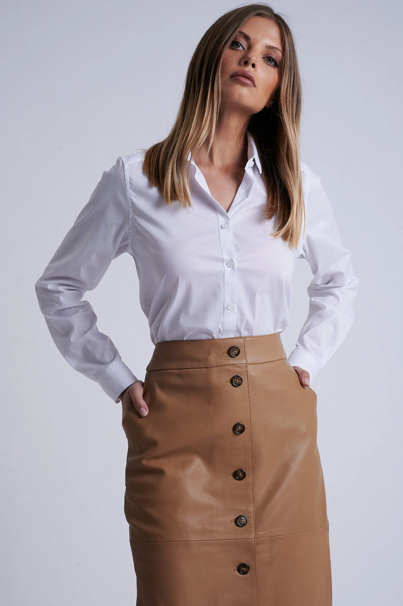 High waist pencil leather skirt. - Image 2