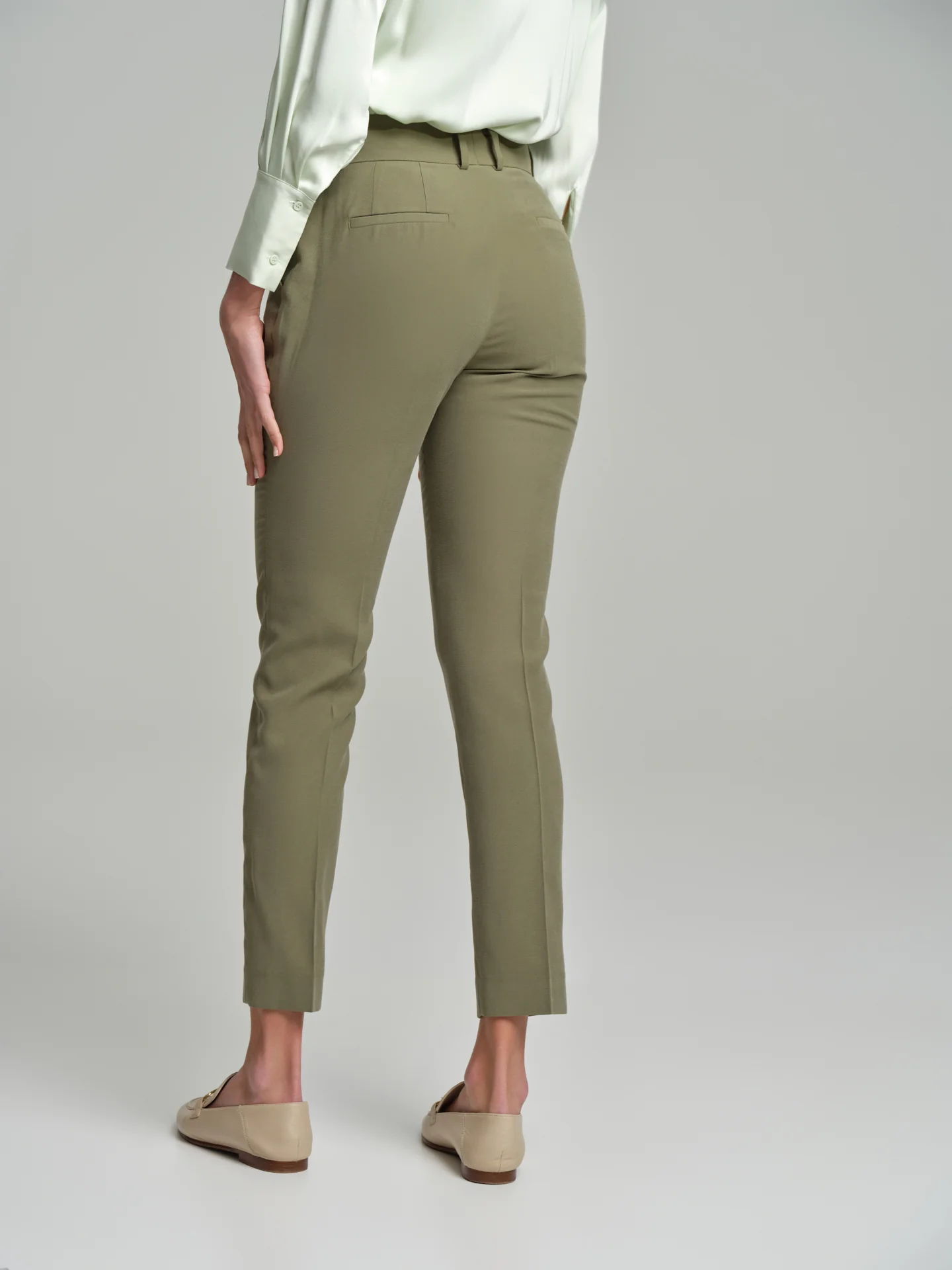 High waist straight leg pleated trousers - Image 4
