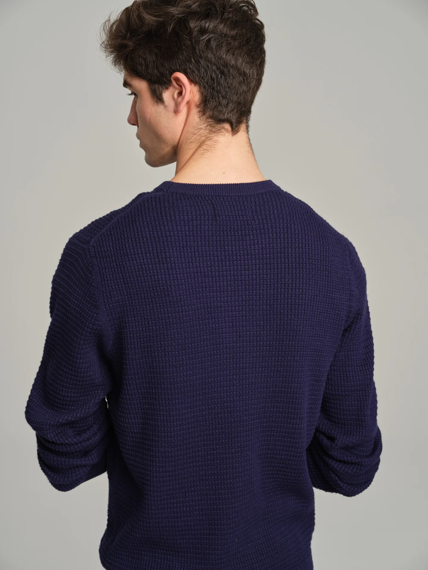 Long sleeve crew neck sweater with waffle knitting - Image 8