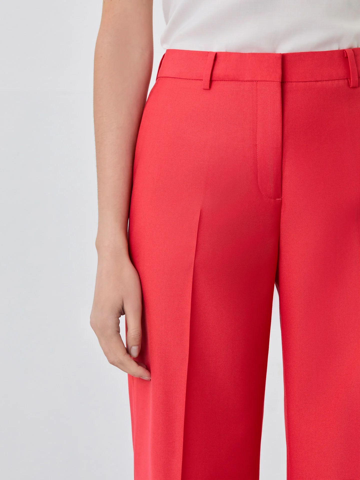 Loose Fit Red Trousers In Rayon Blend - Image 4