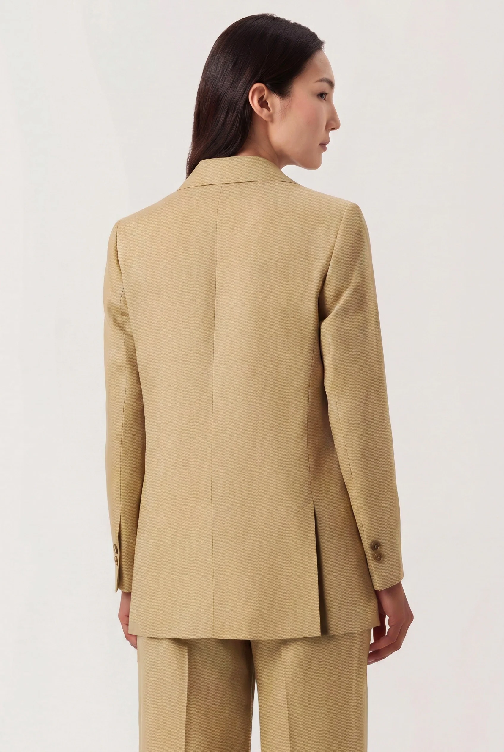 Loose Fit Trousers In Lyocell And Tencel Blend With Pressed Creases - Image 9