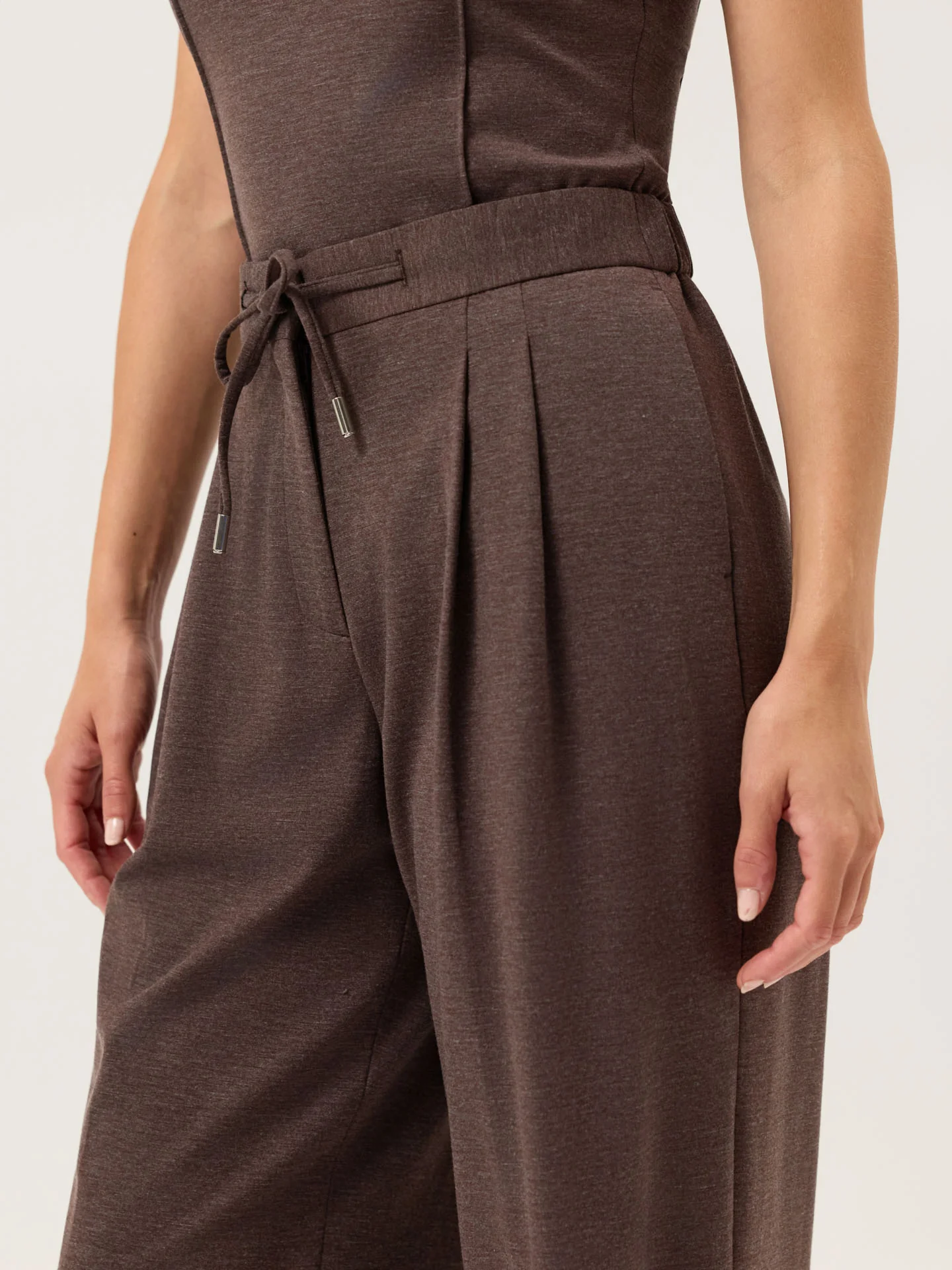 Luxe Leisure Edition Loose Fit Trousers In Rayon Blend With Elasticated Waistband - Image 3