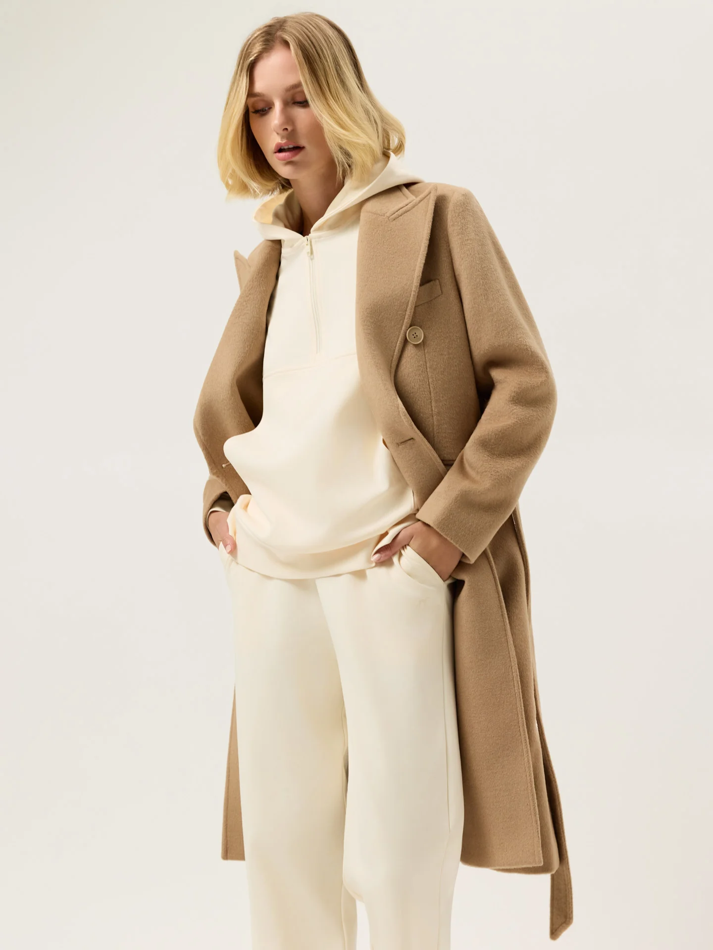 Luxe Leisure Edition Sportswear Barrel Trousers - Image 4