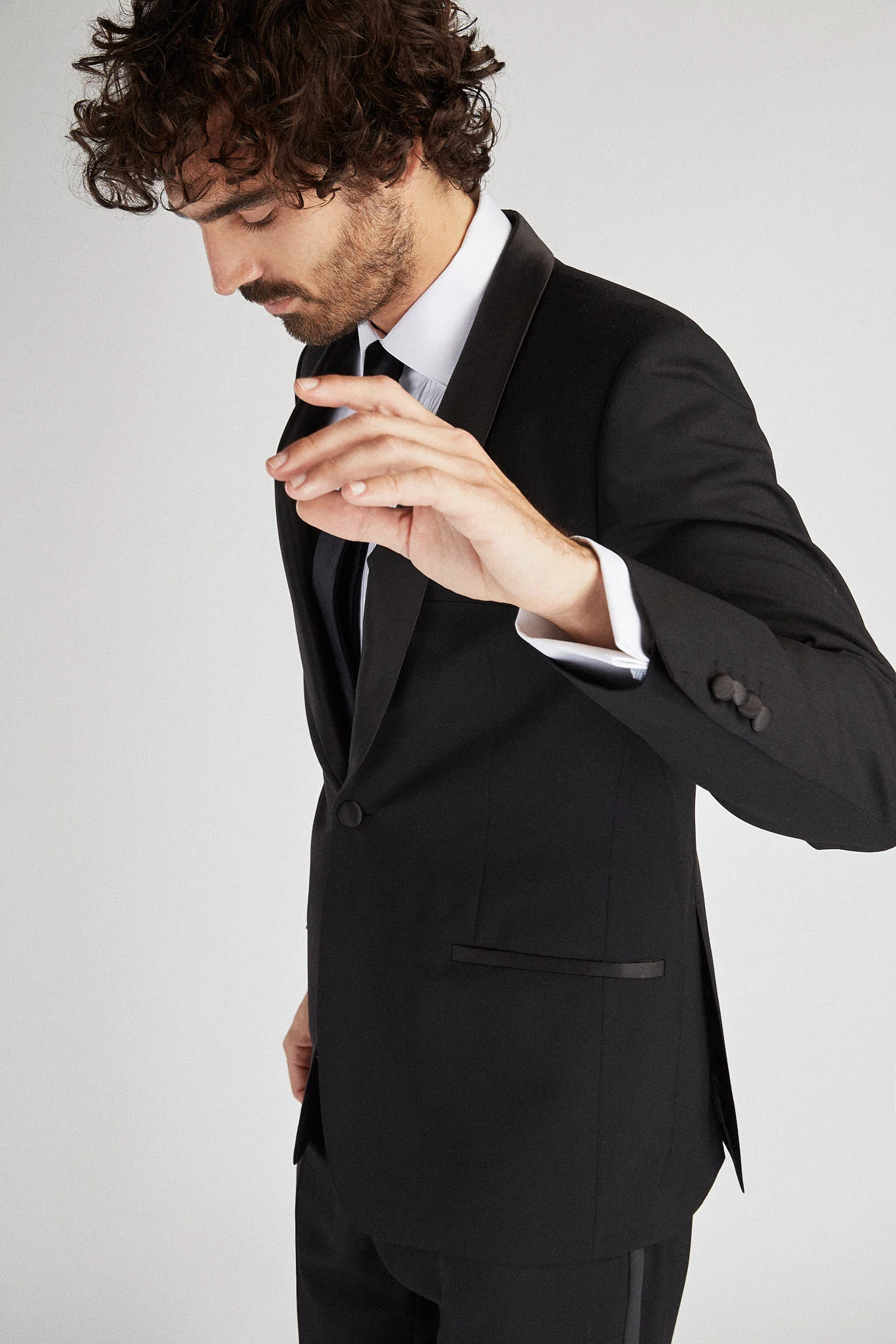Men's Classic Slim Fit Tuxedo - Image 3