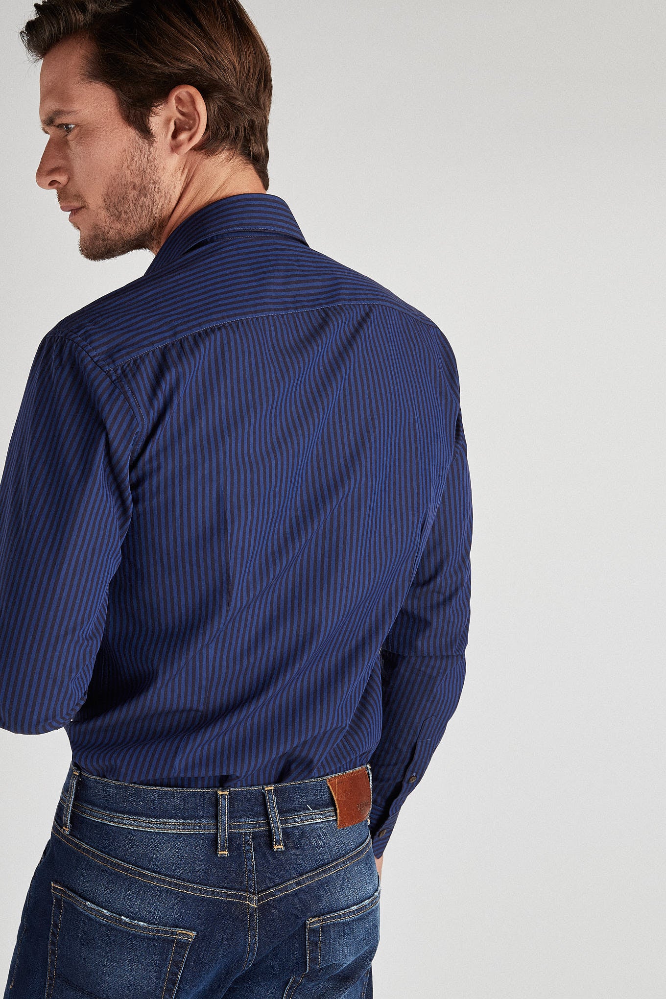 Men's Slim Fit Sport Shirt - Image 5