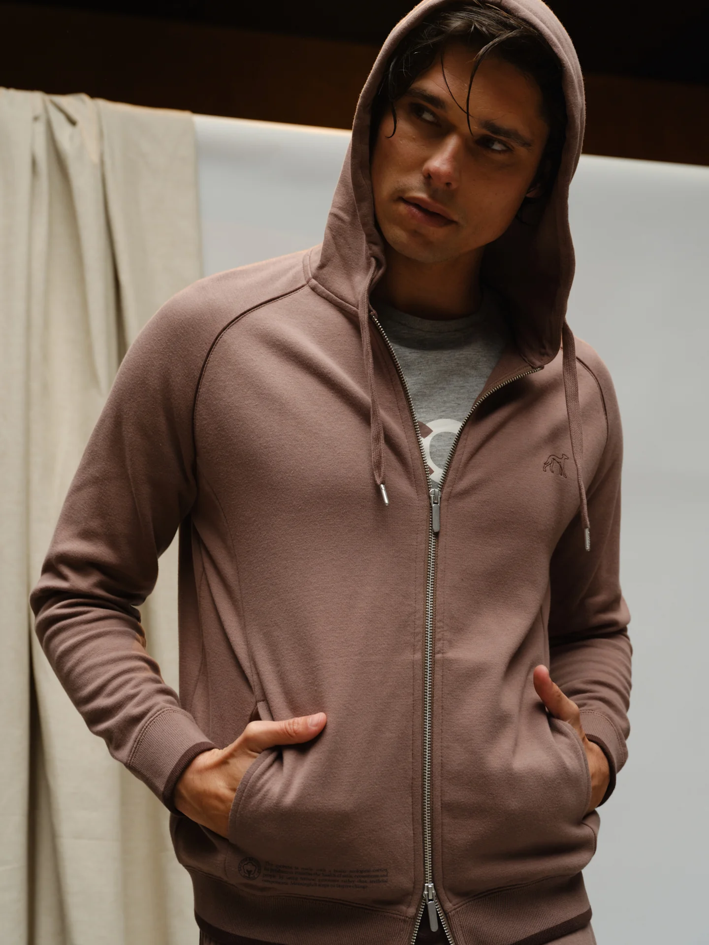 Organic Cotton Capsule Collection zipped hoodie - Image 3