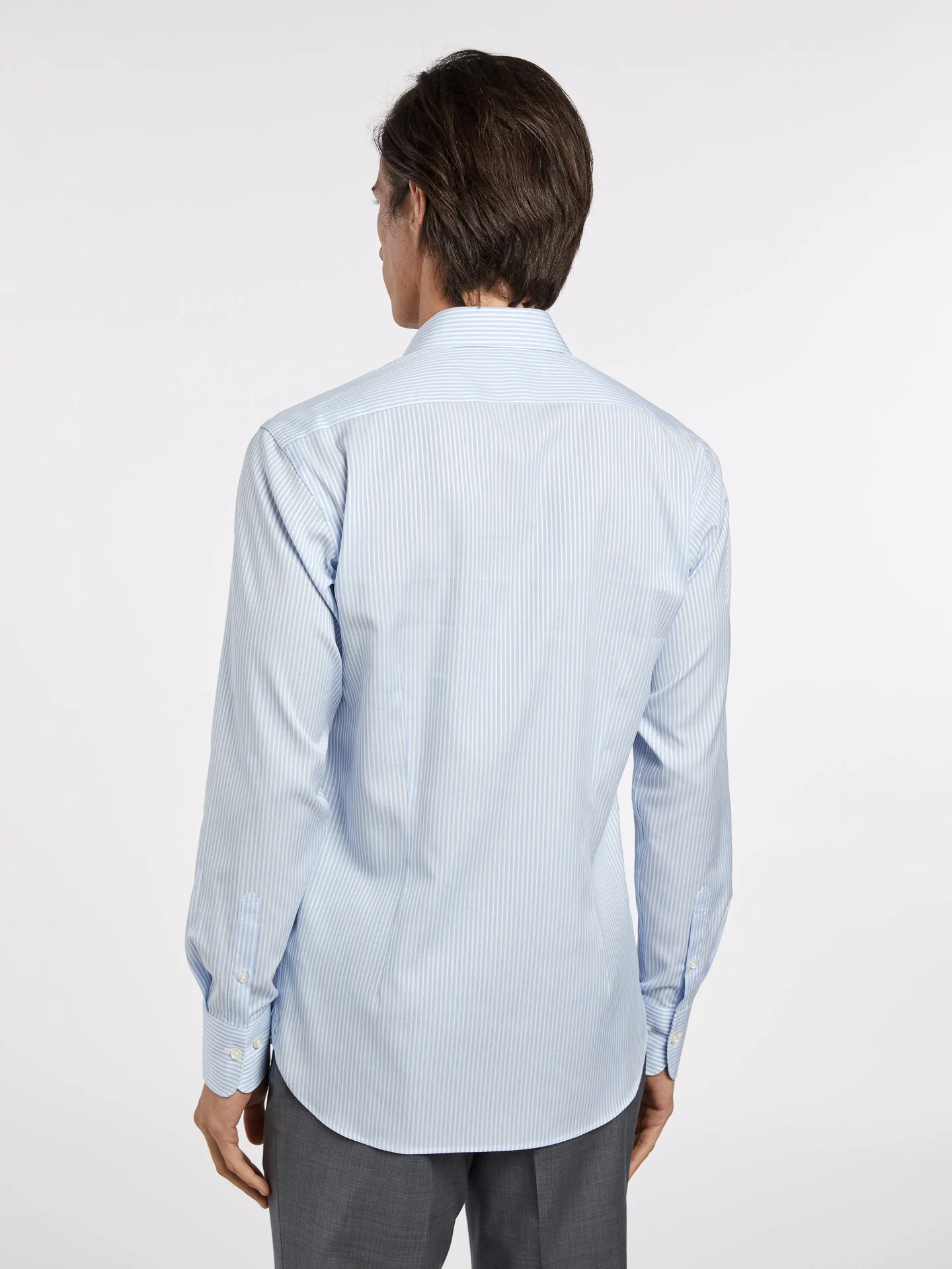 OXFORD COLLAR SLIM FIT SINGLE CUFF.LIQUID AMONIAC FINISHING - Image 3