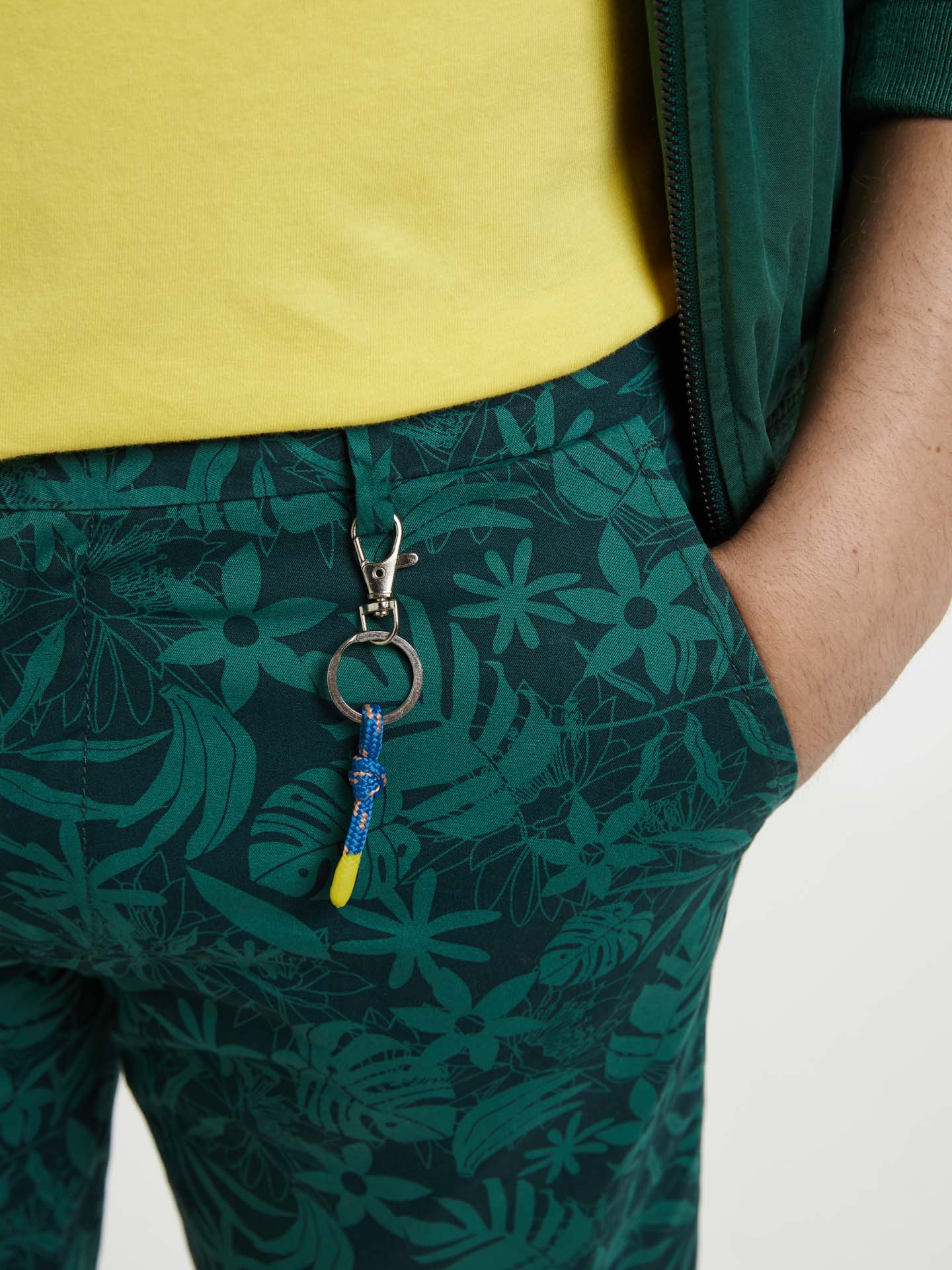Printed Slim Fit Bermuda - Image 5