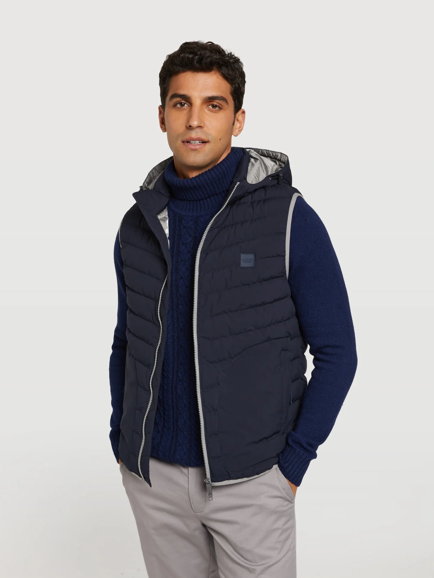 Recycled lightdown vest - Image 5