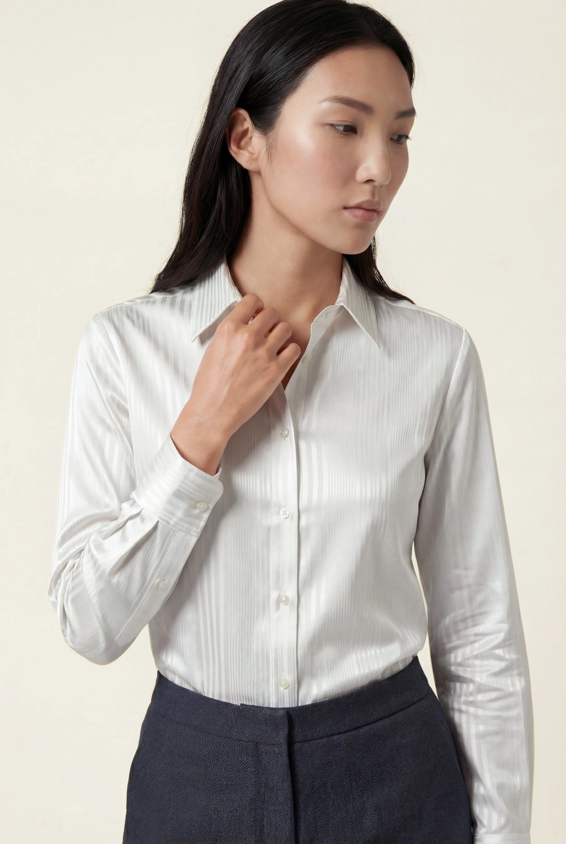 Regular Fit Cotton Shirt With Contrast Angled Buttonhole Detail - Image 2