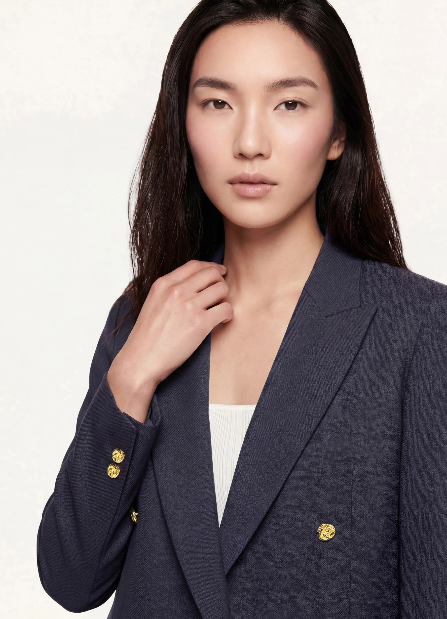 Regular Straight Fit Double-Breasted Linen Blazer With Peak Lapel - Image 3