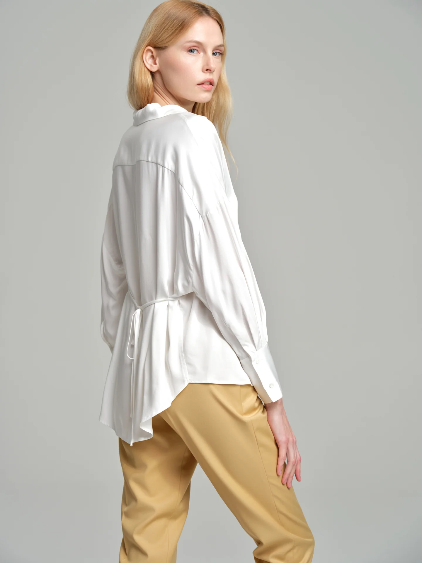 Shirt blouse with back tie - Image 7