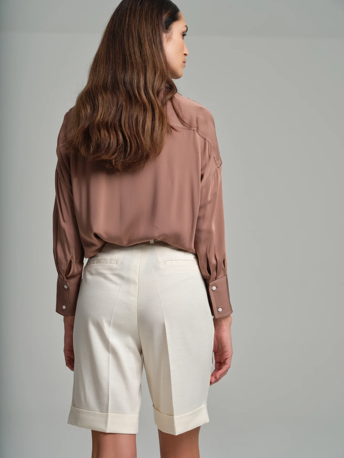 Shirt blouse with loose sleeves - Image 2