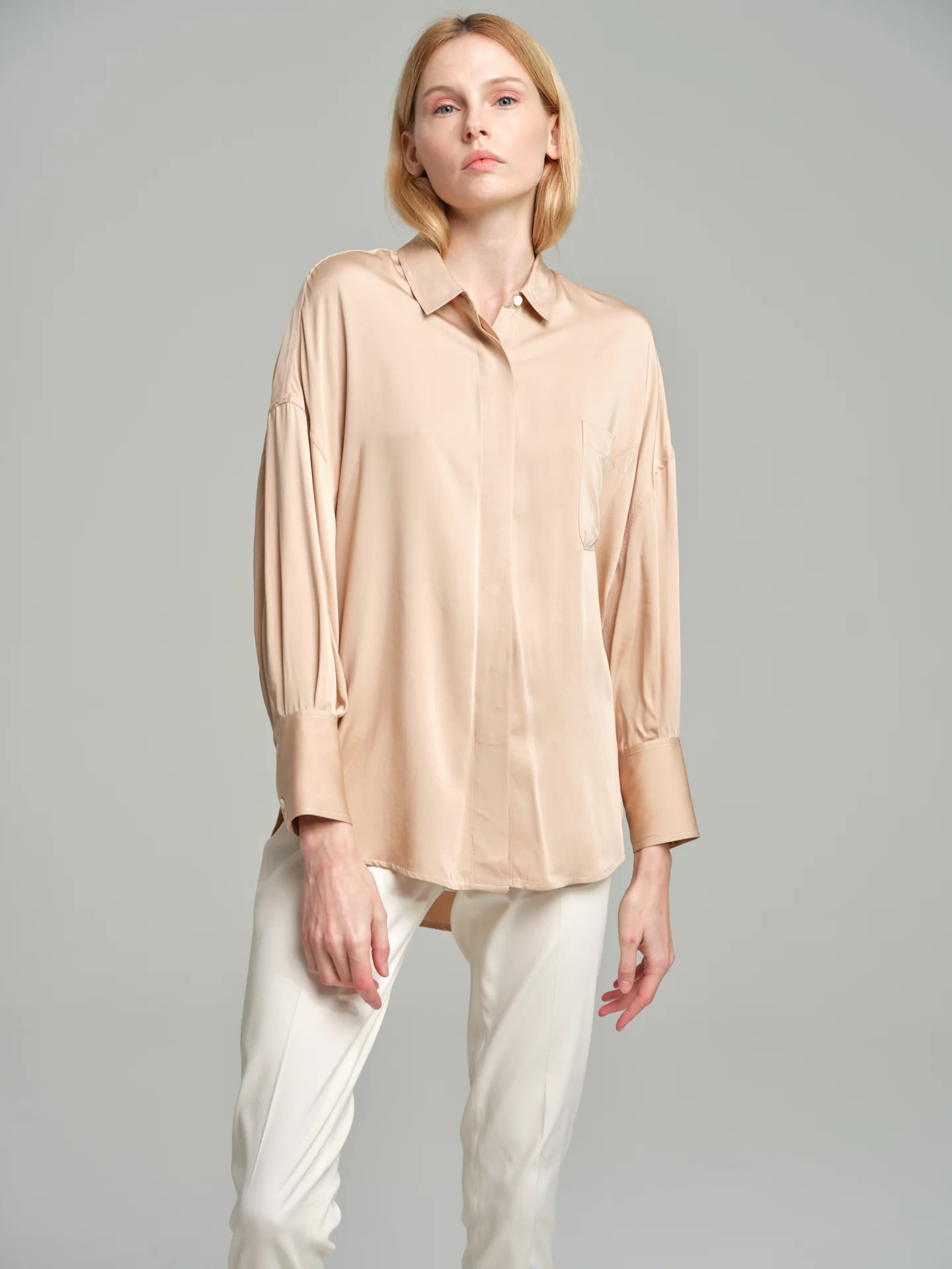 Shirt blouse with loose sleeves - Image 5