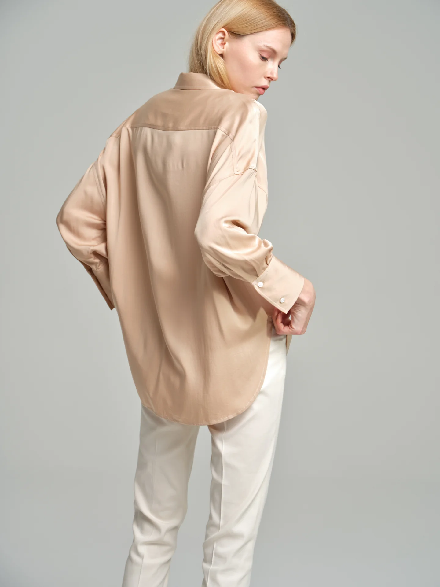 Shirt blouse with loose sleeves - Image 6