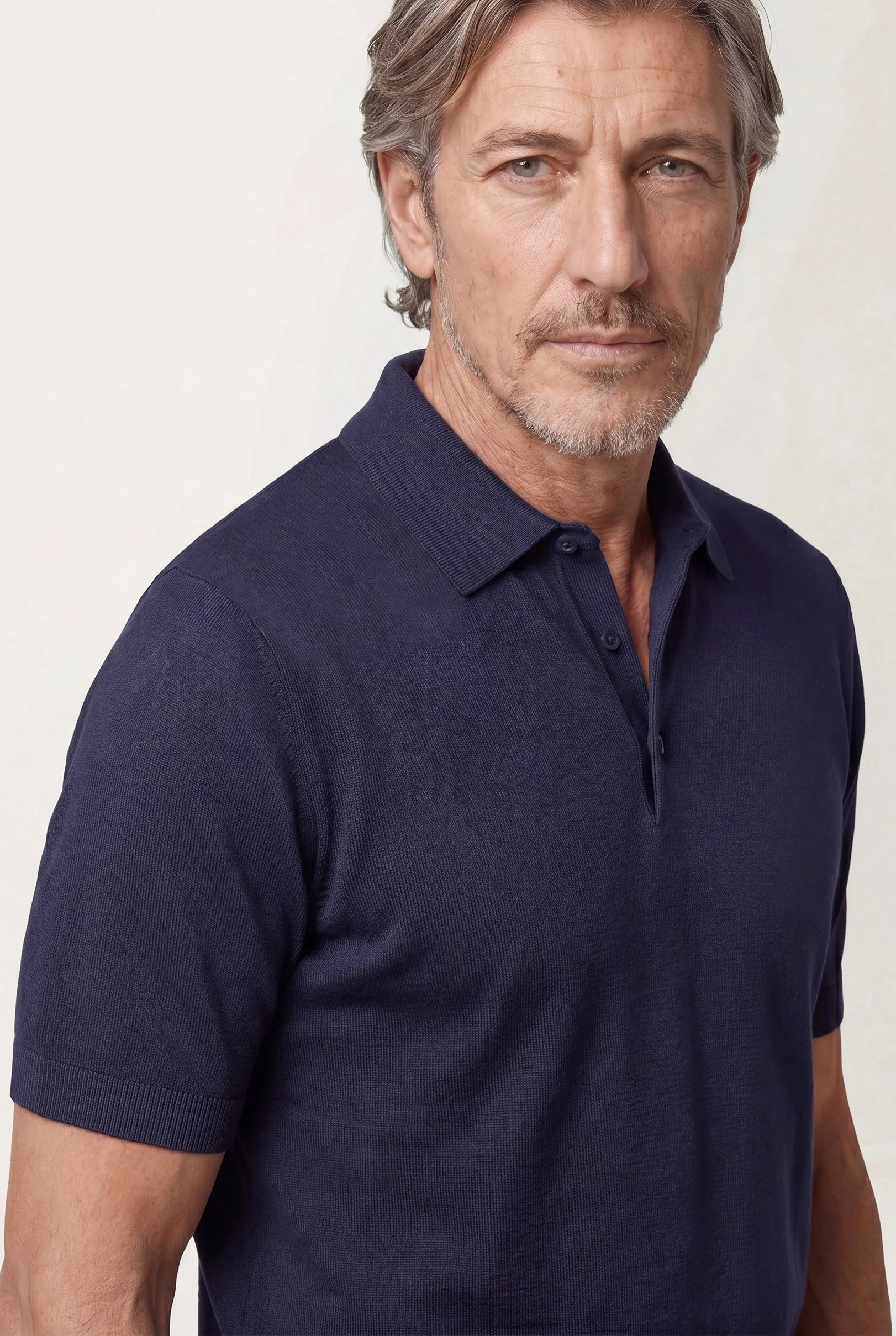 Short Sleeve Knit Polo Shirt In Cotton And Silk Blend - Image 4