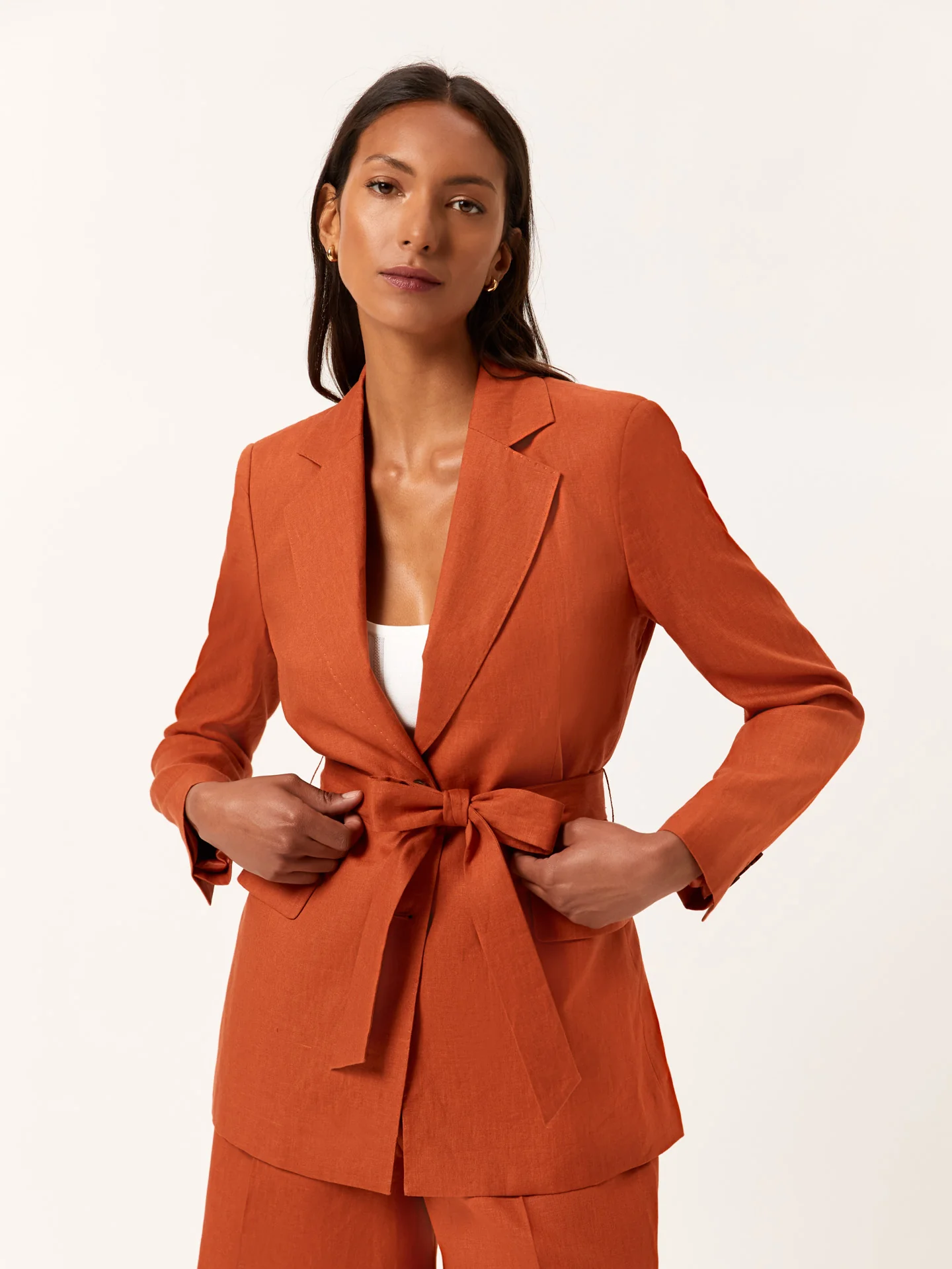 Single-Breasted Suit Blazer In 100%Linen With Belt