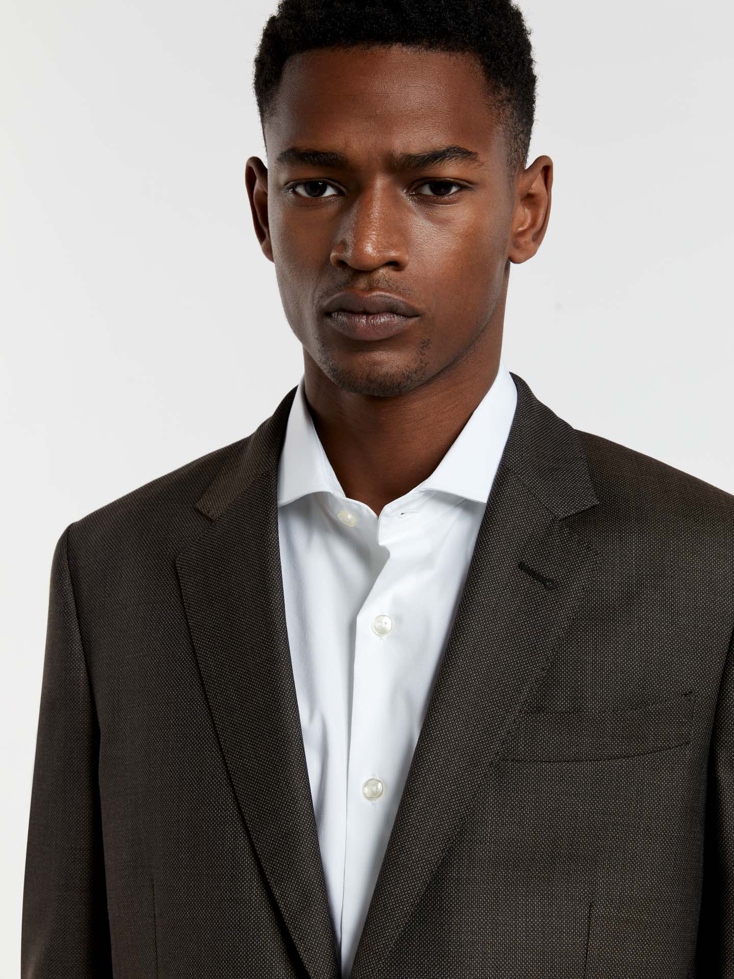 Slim fit 4 seasons birdeye italian fabric suit - Image 4