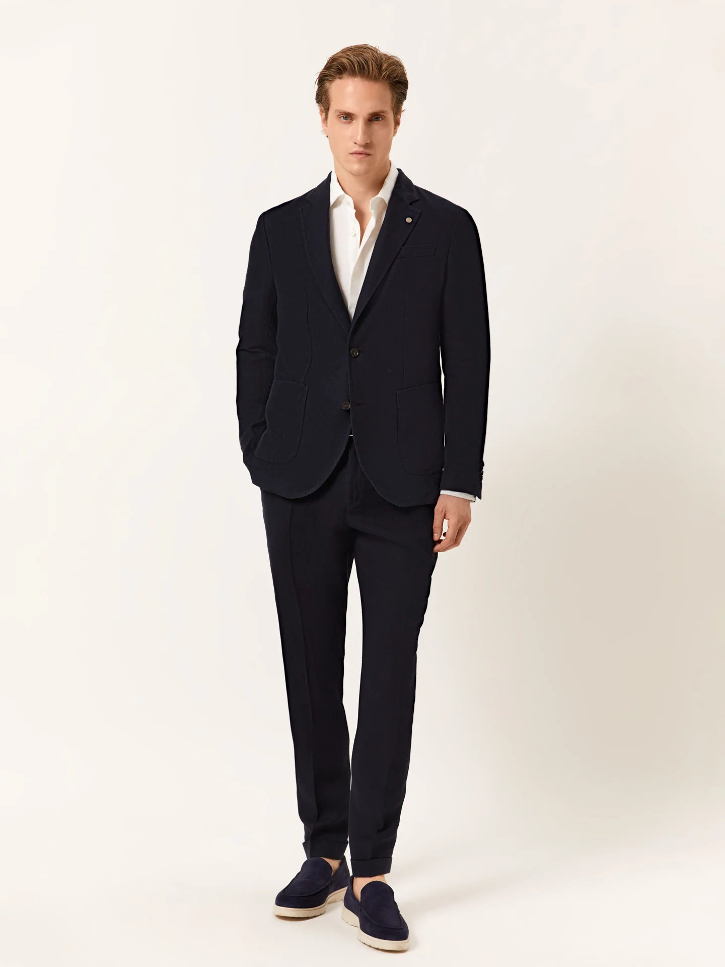 Slim Fit Formal Suit in 100% Linen