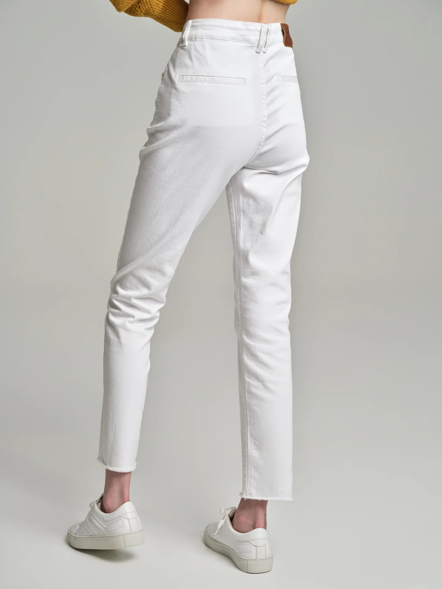 Slim fit high waist white jeans - Image 3