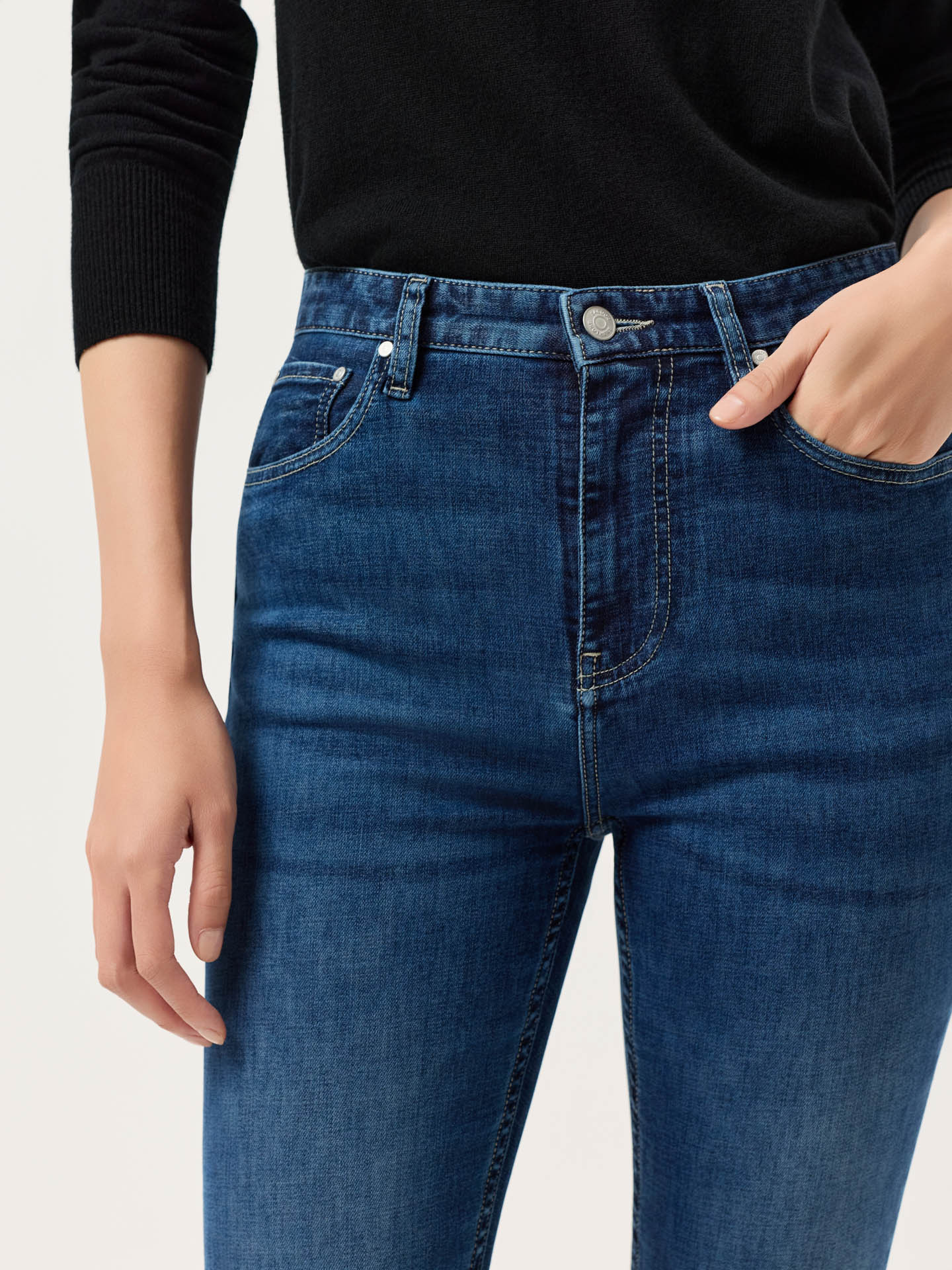 Slim Fit Jeans In Premium Cotton Blend - Image 2