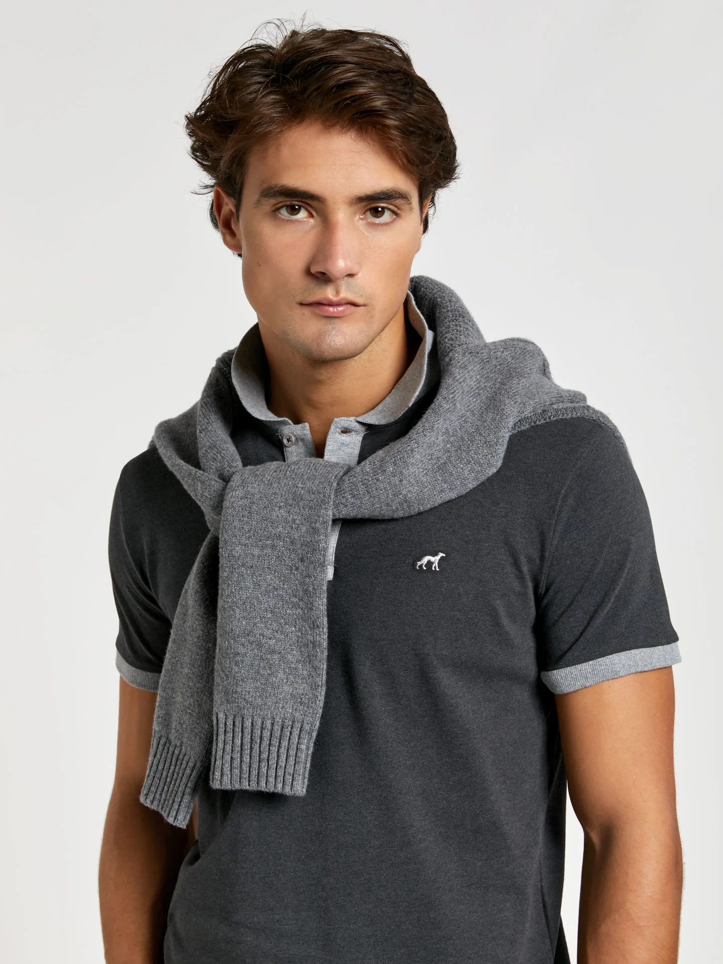 Slim fit piqué polo shirt with contrast colour - Image 5