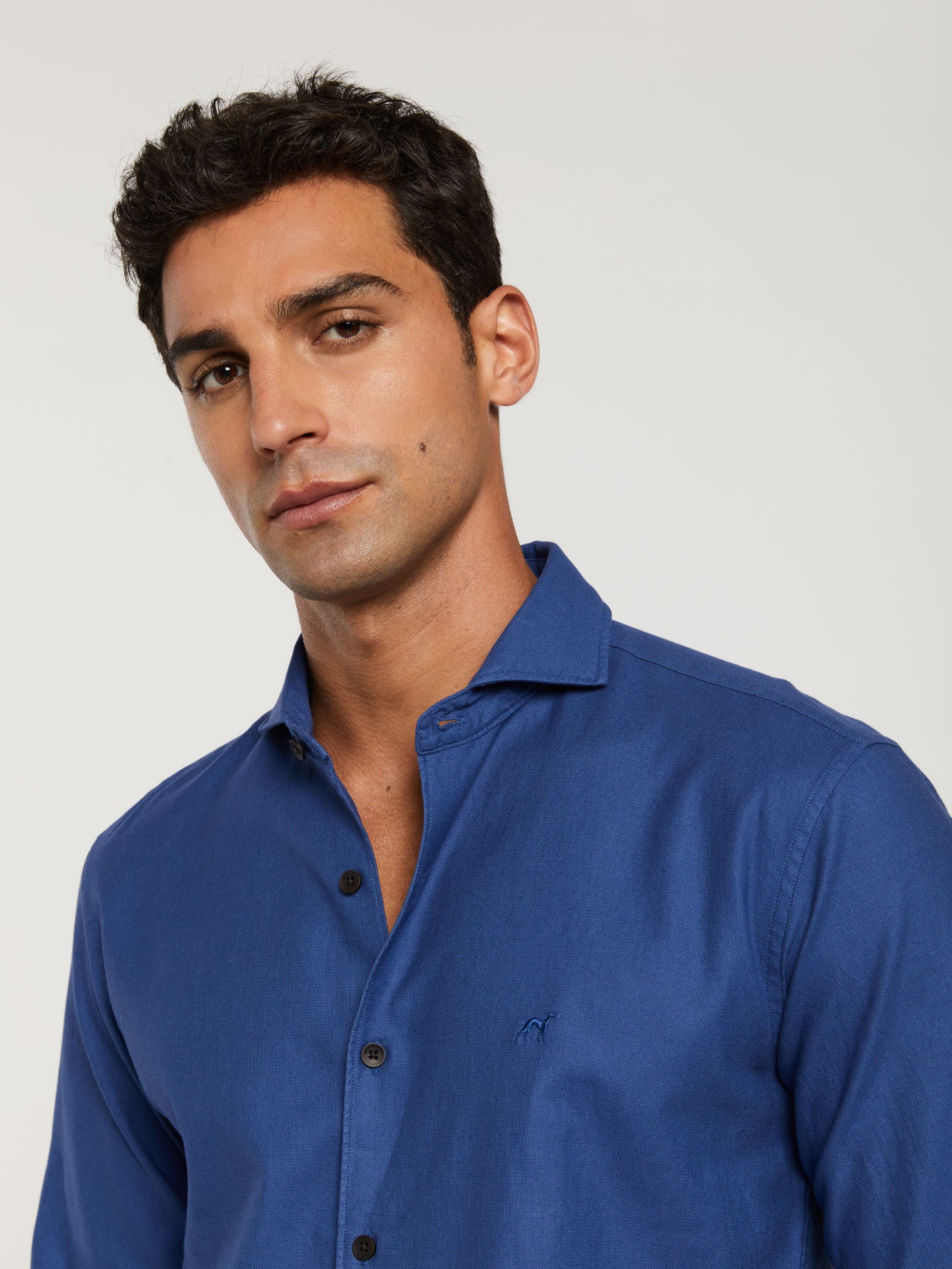 Slim fit structure garment dye shirt - Image 13