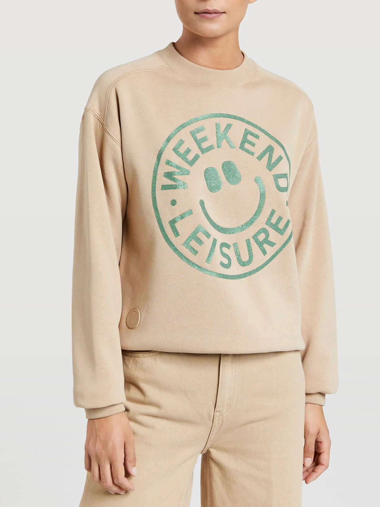 Sweatshirt with "weekend" print