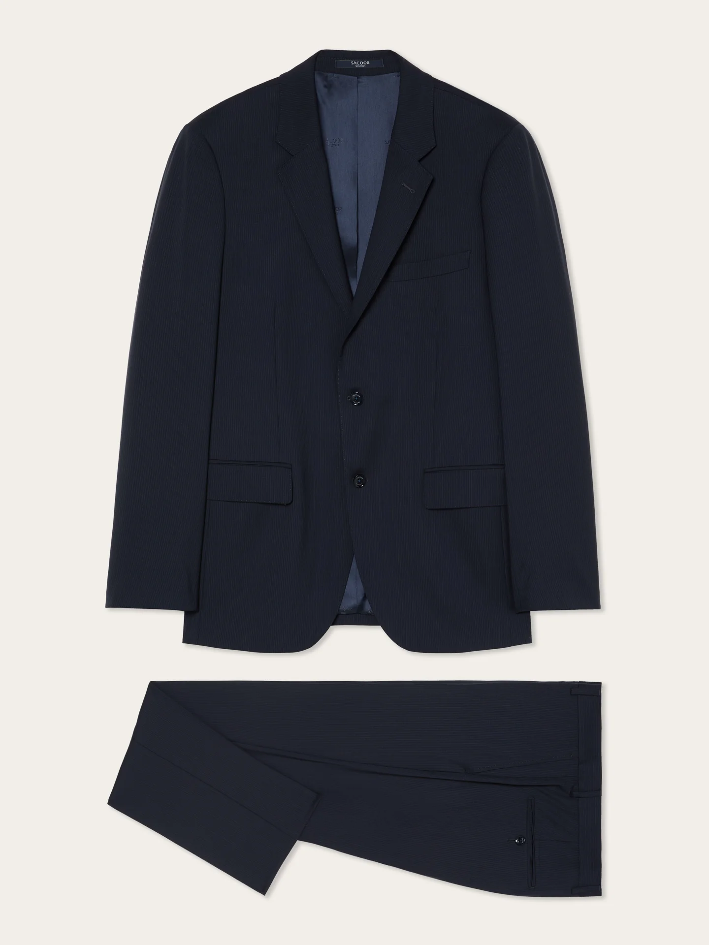 Travel Suit In Premium Italian Super 150’s Wool - Image 4