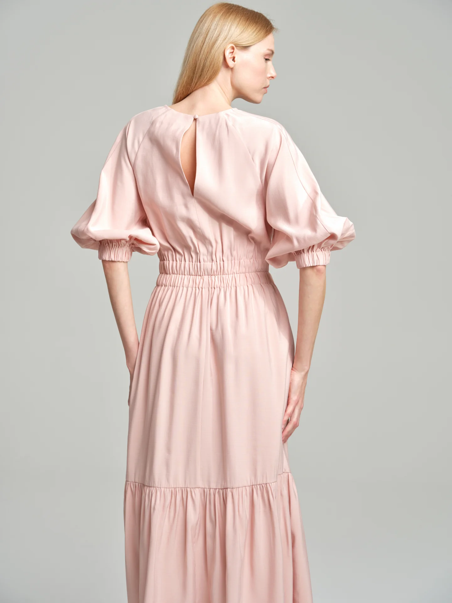 Volume dress with smocked waistline - Image 3