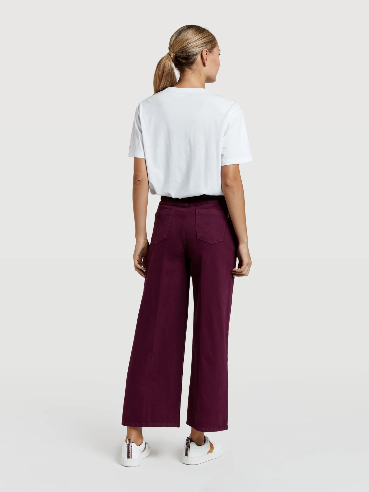 Wide leg jeans cropped with garment dye - Image 6