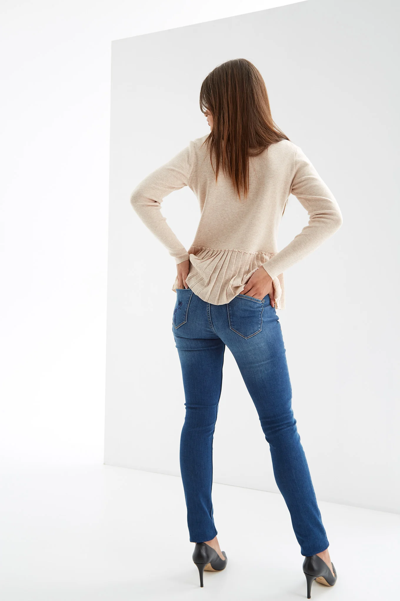 Women's Jeans with Embroidery - Image 2